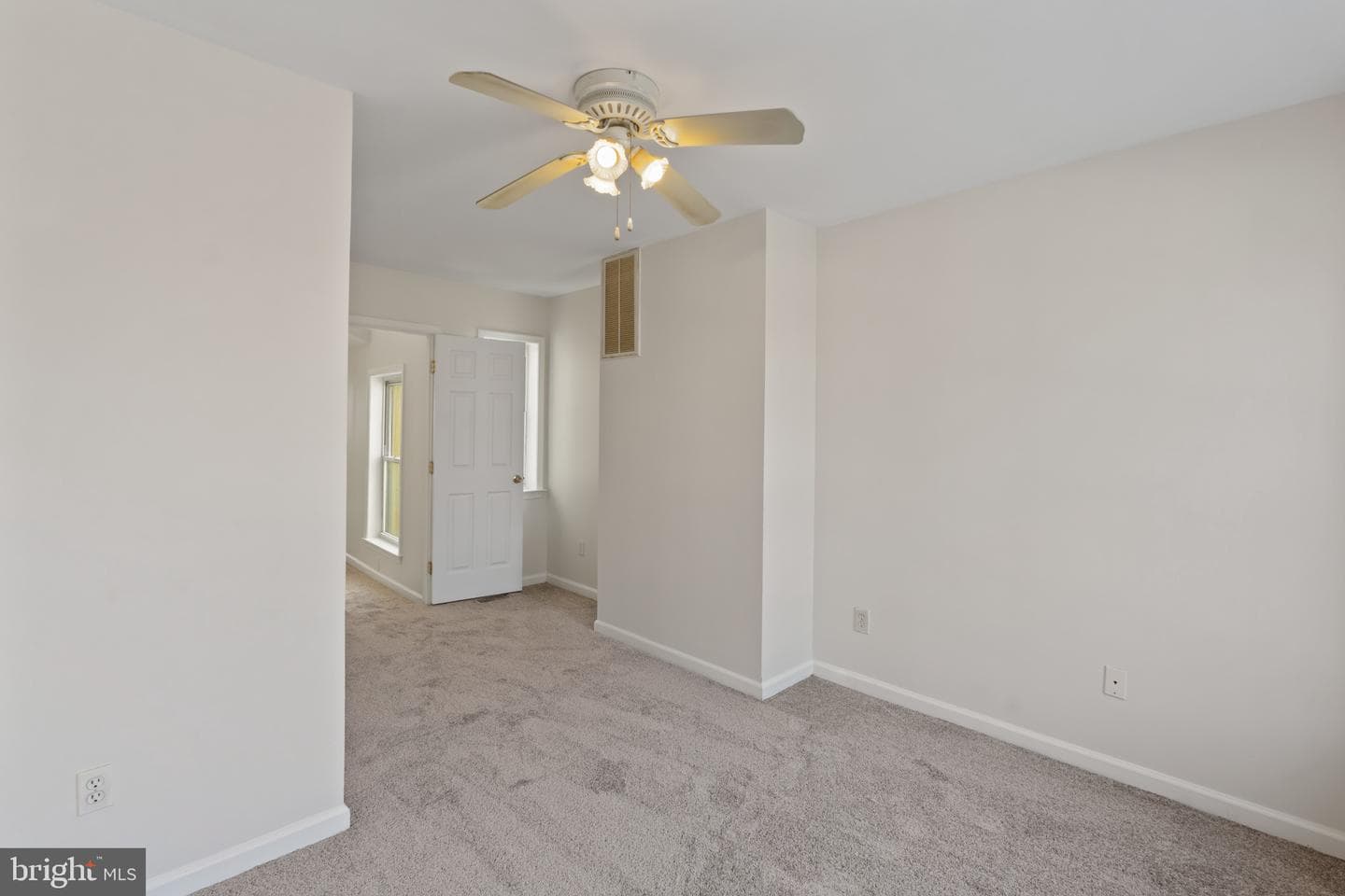1239 W Lombard Street photo 21