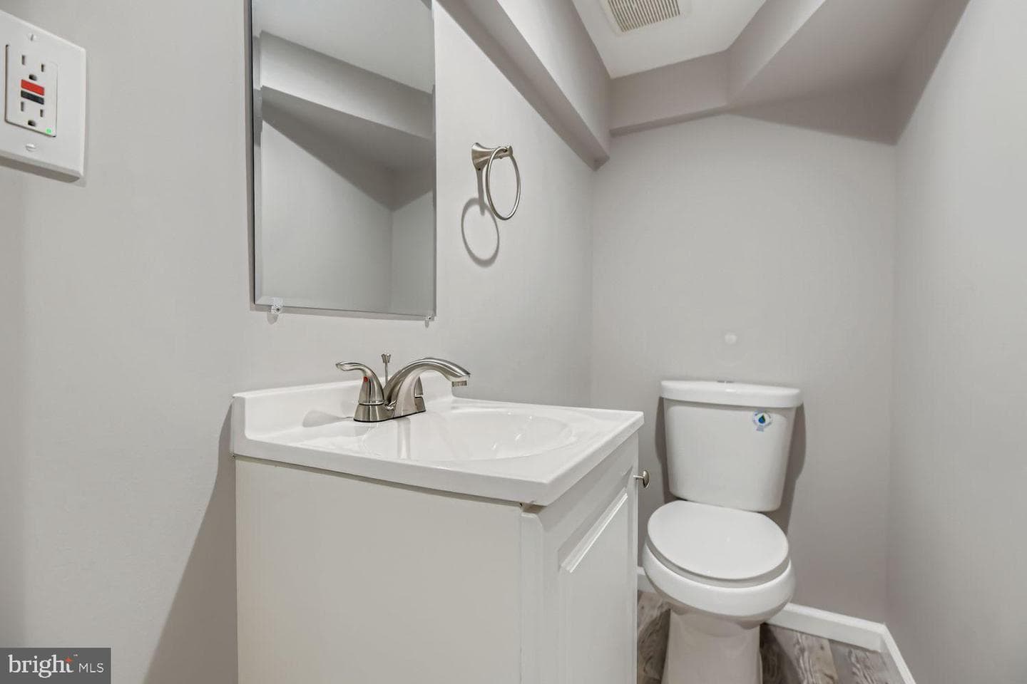 3654 Malden Avenue photo 13