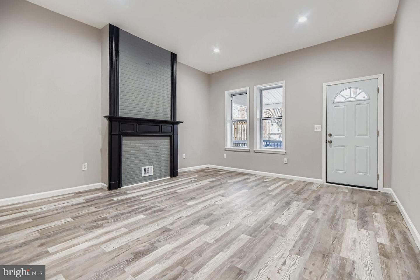 3654 Malden Avenue photo 7