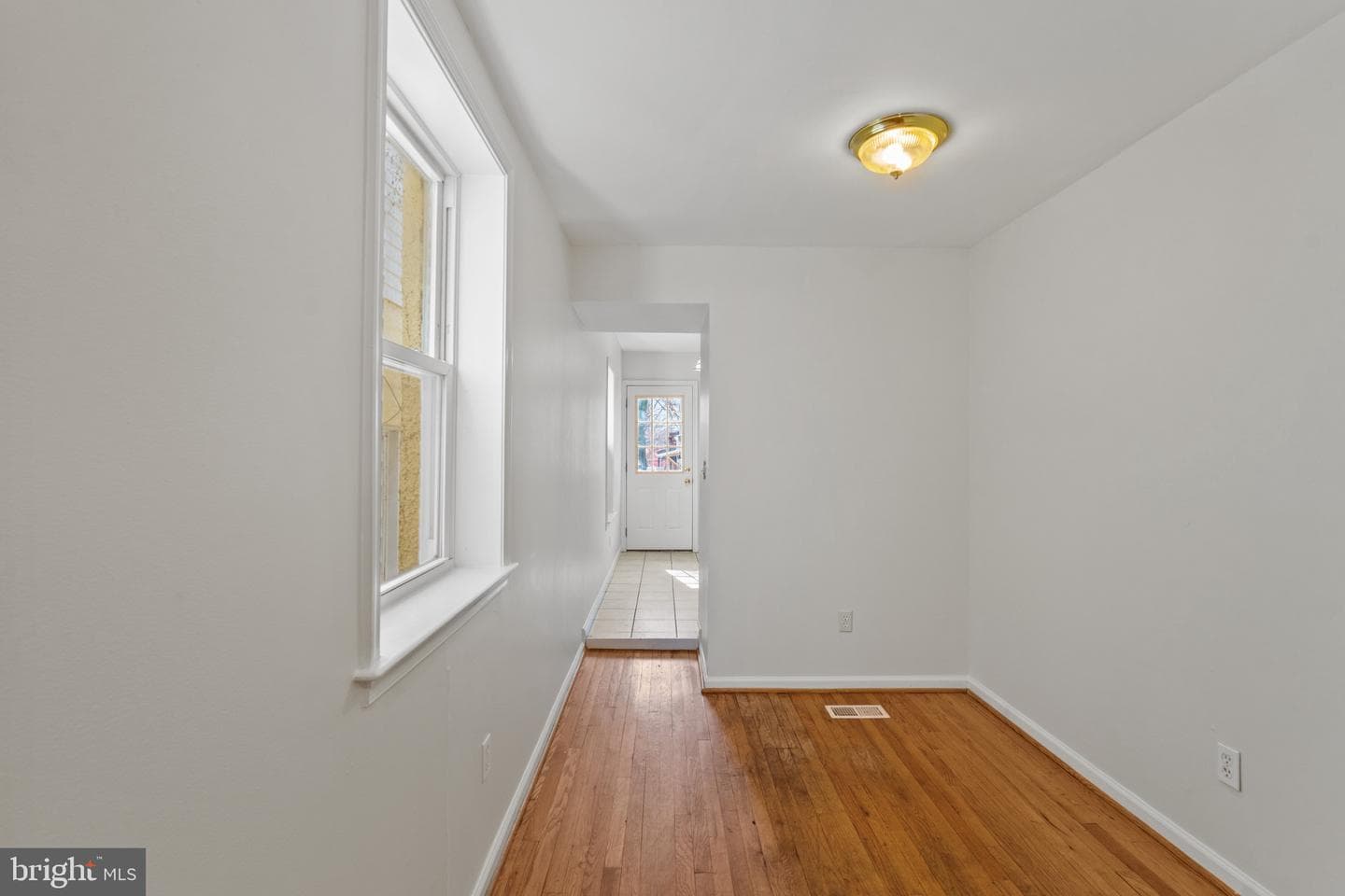1241 W Lombard Street photo 9