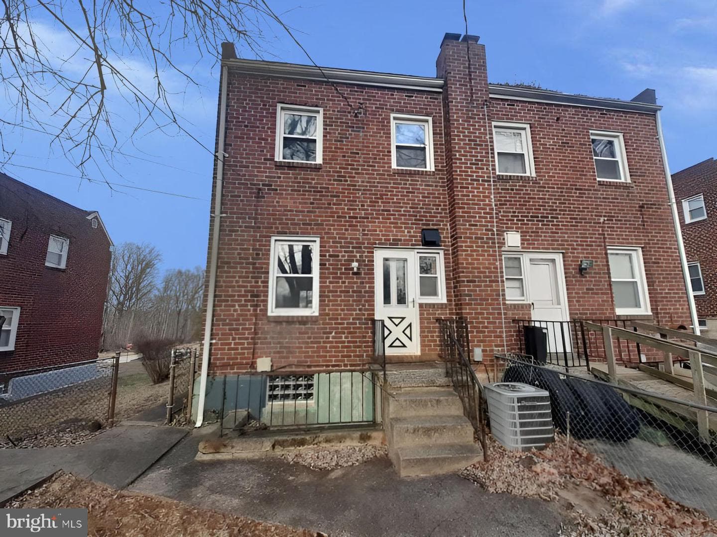 5619 Wesley Avenue photo 3