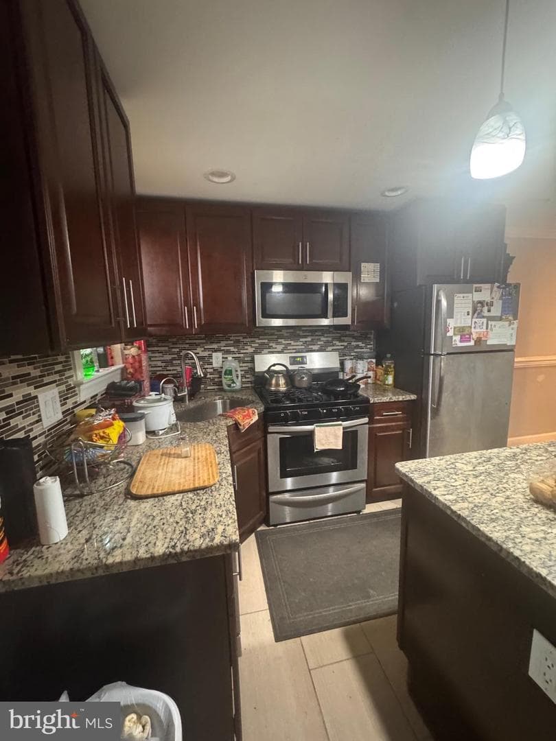 424 Freeman Street photo 6