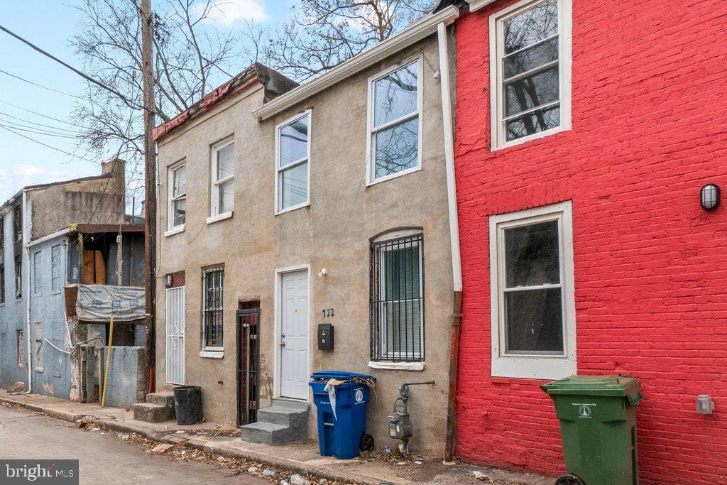 122 S Carlton Street, Baltimore