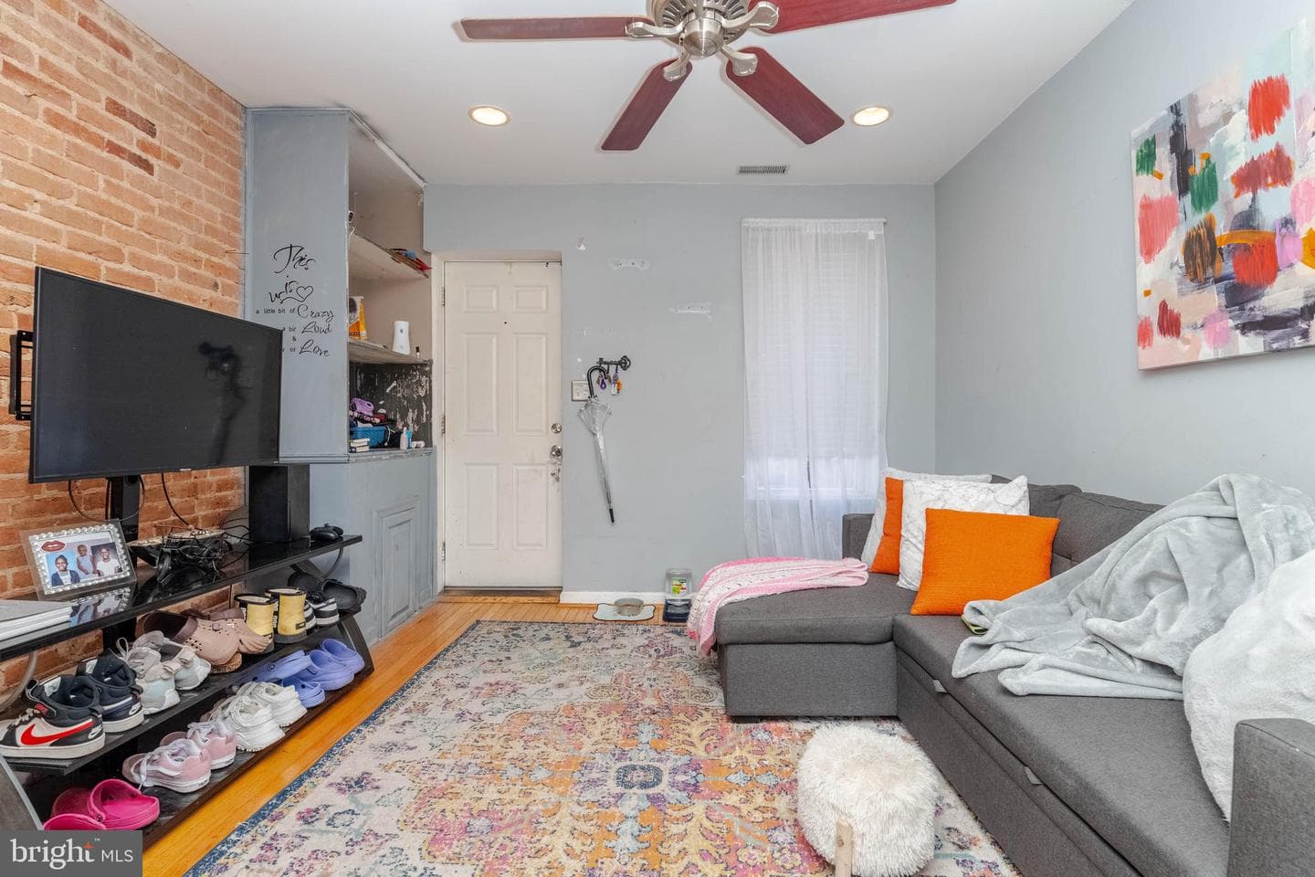 2933 Hudson Street photo 3