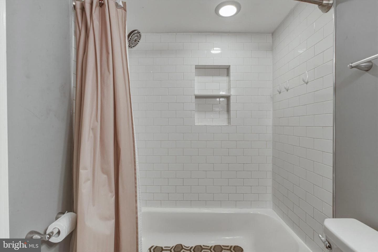 3807 Frankford Avenue photo 44