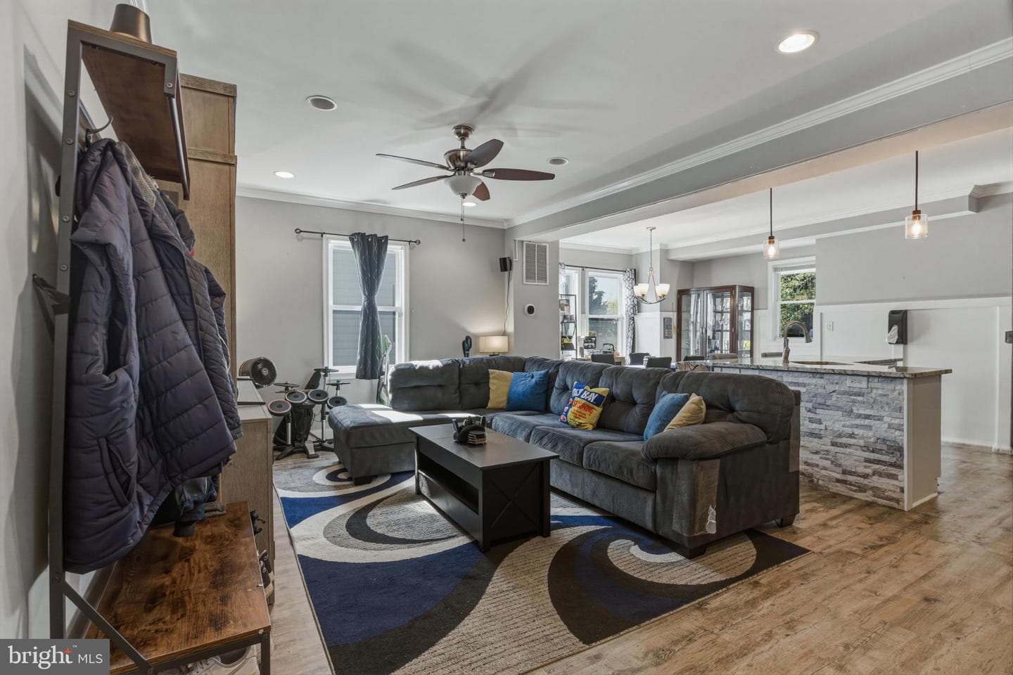 3807 Frankford Avenue photo 8
