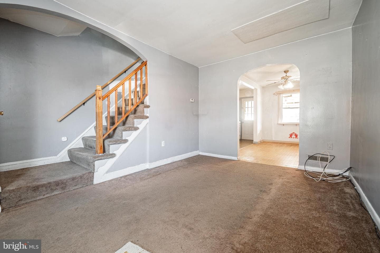 1217 Anglesea Street photo 3