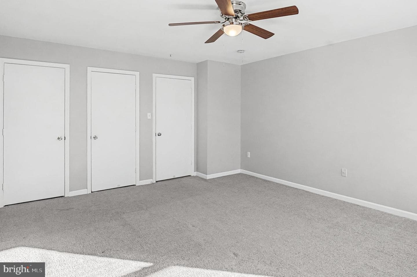 1032 N Broadway photo 15