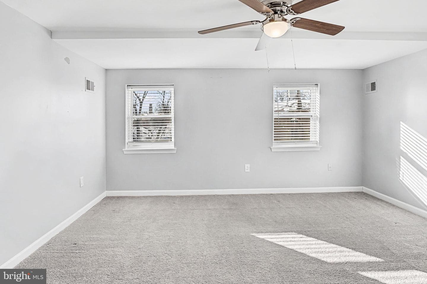 1032 N Broadway photo 18