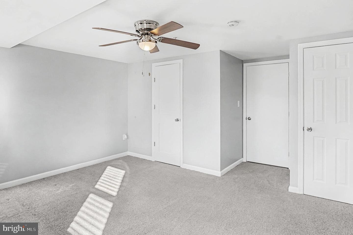 1032 N Broadway photo 19