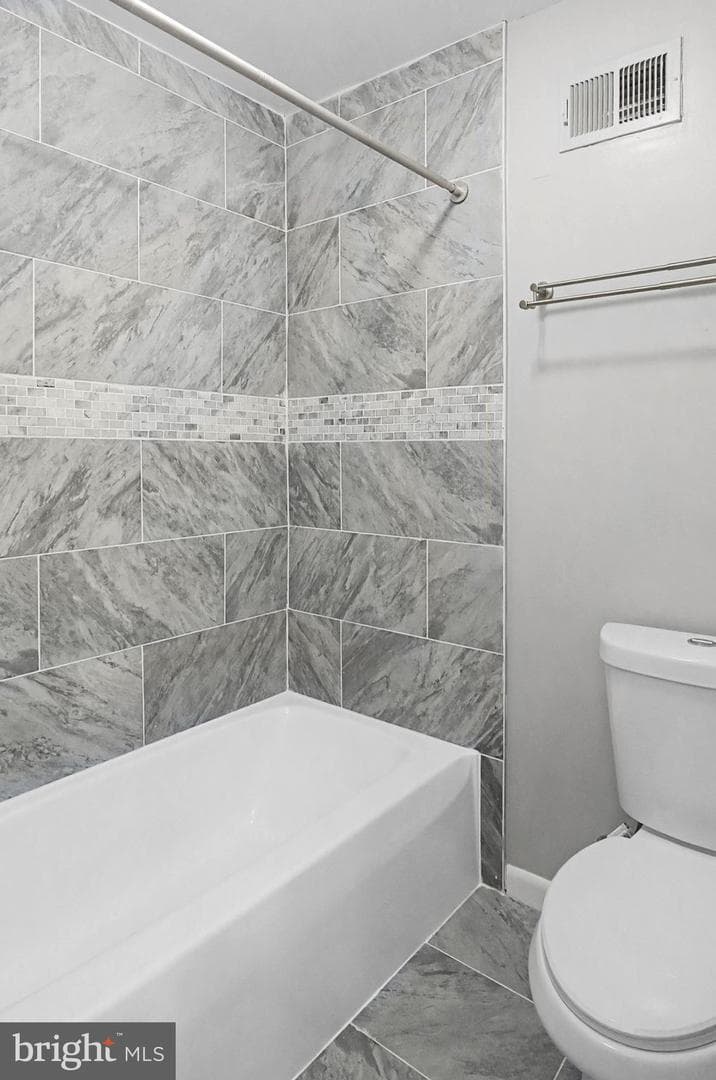 1032 N Broadway photo 25