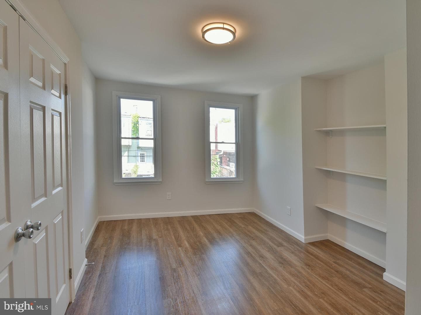 2114 Cliftwood Avenue photo 33