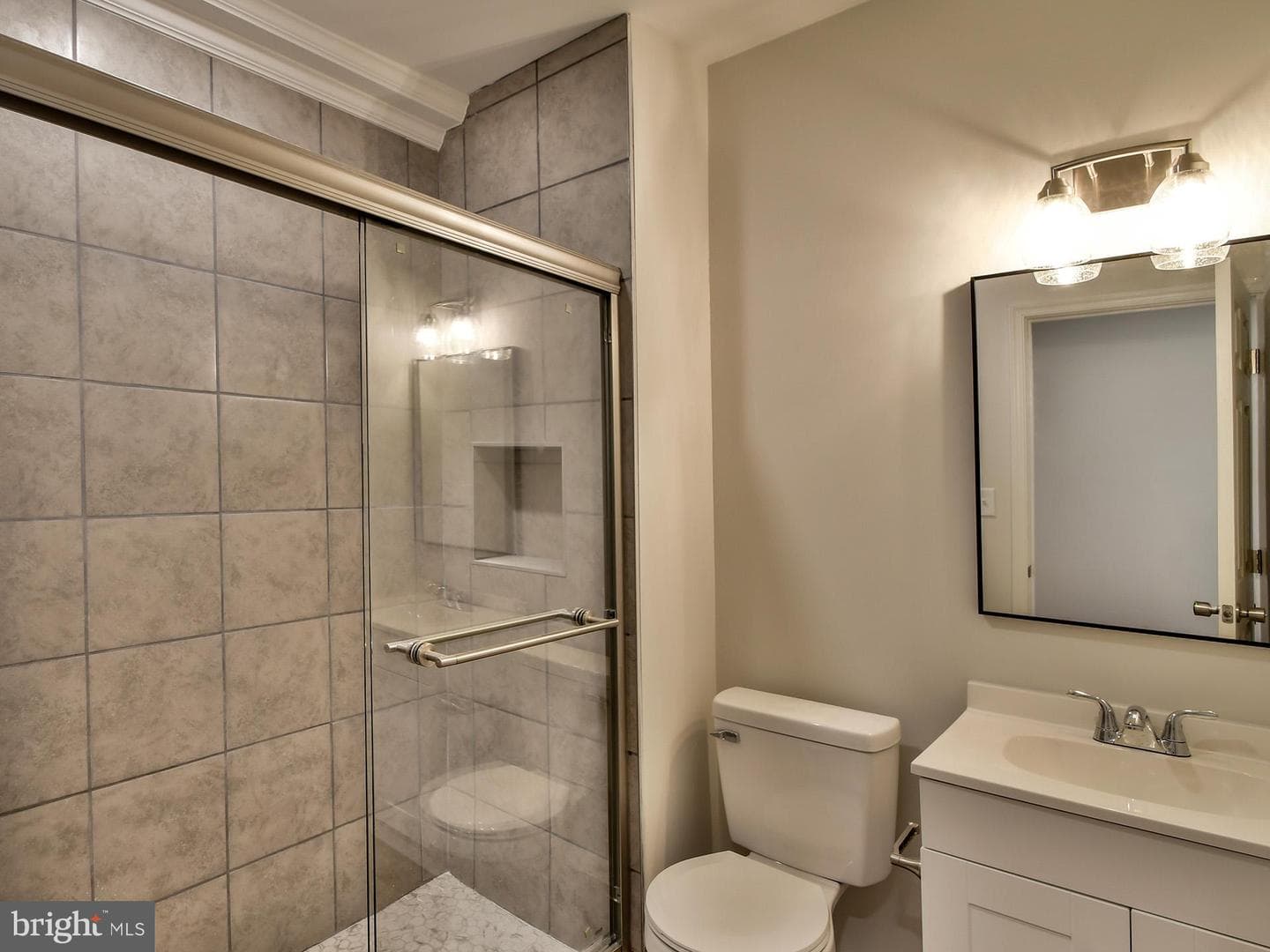 2114 Cliftwood Avenue photo 37
