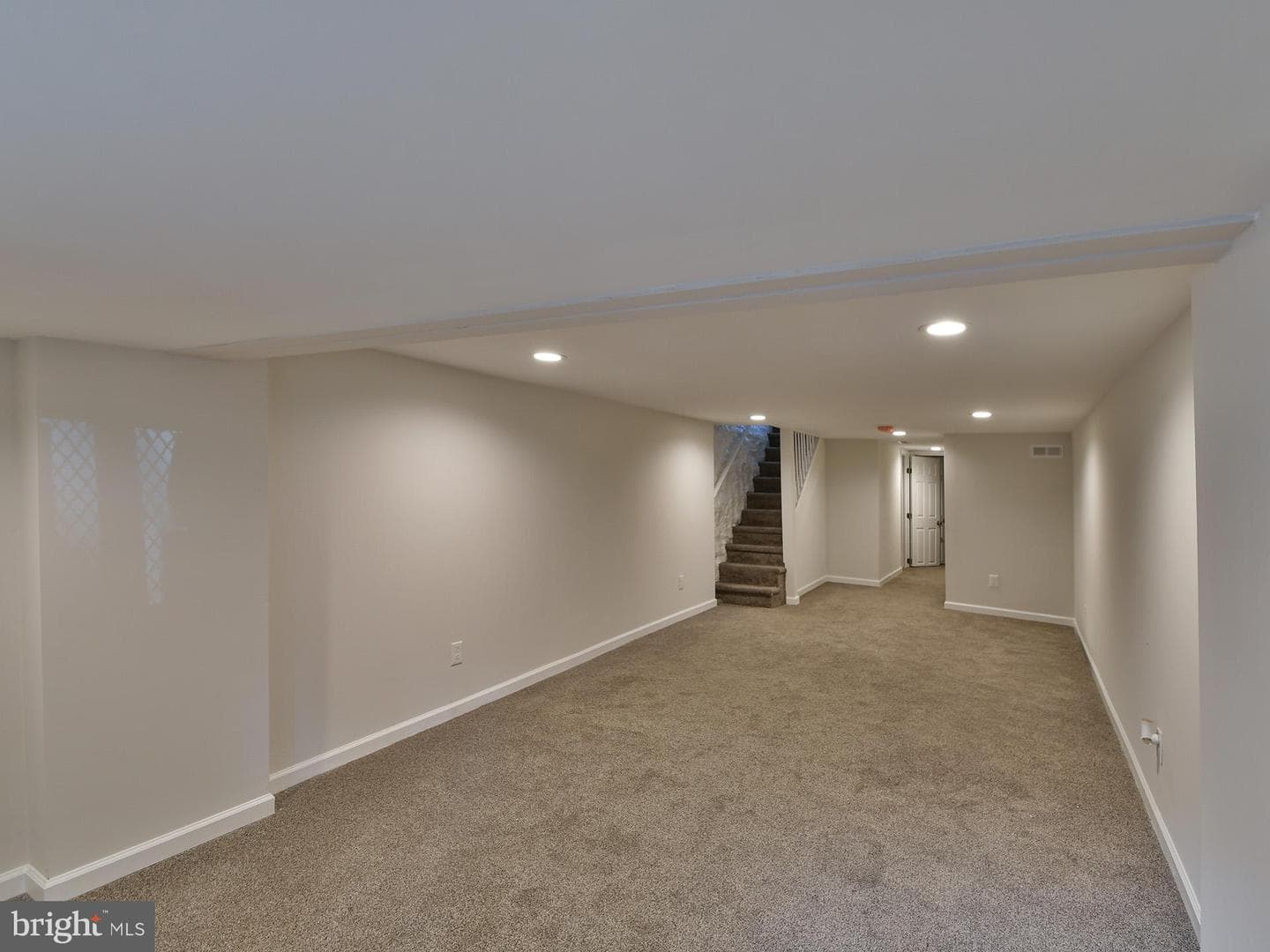 2114 Cliftwood Avenue photo 53