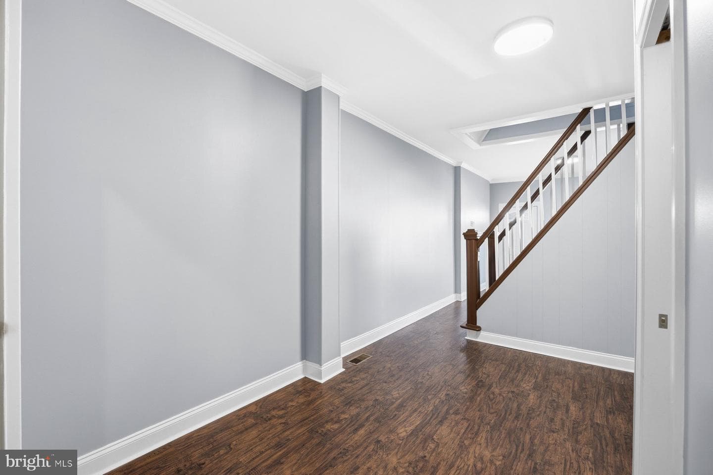 1425 E Clement Street photo 13