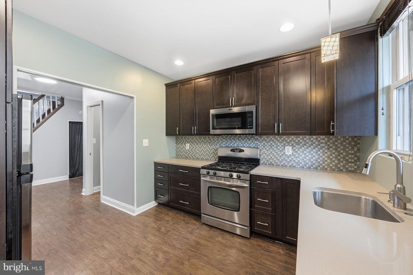 1425 E Clement Street photo 16