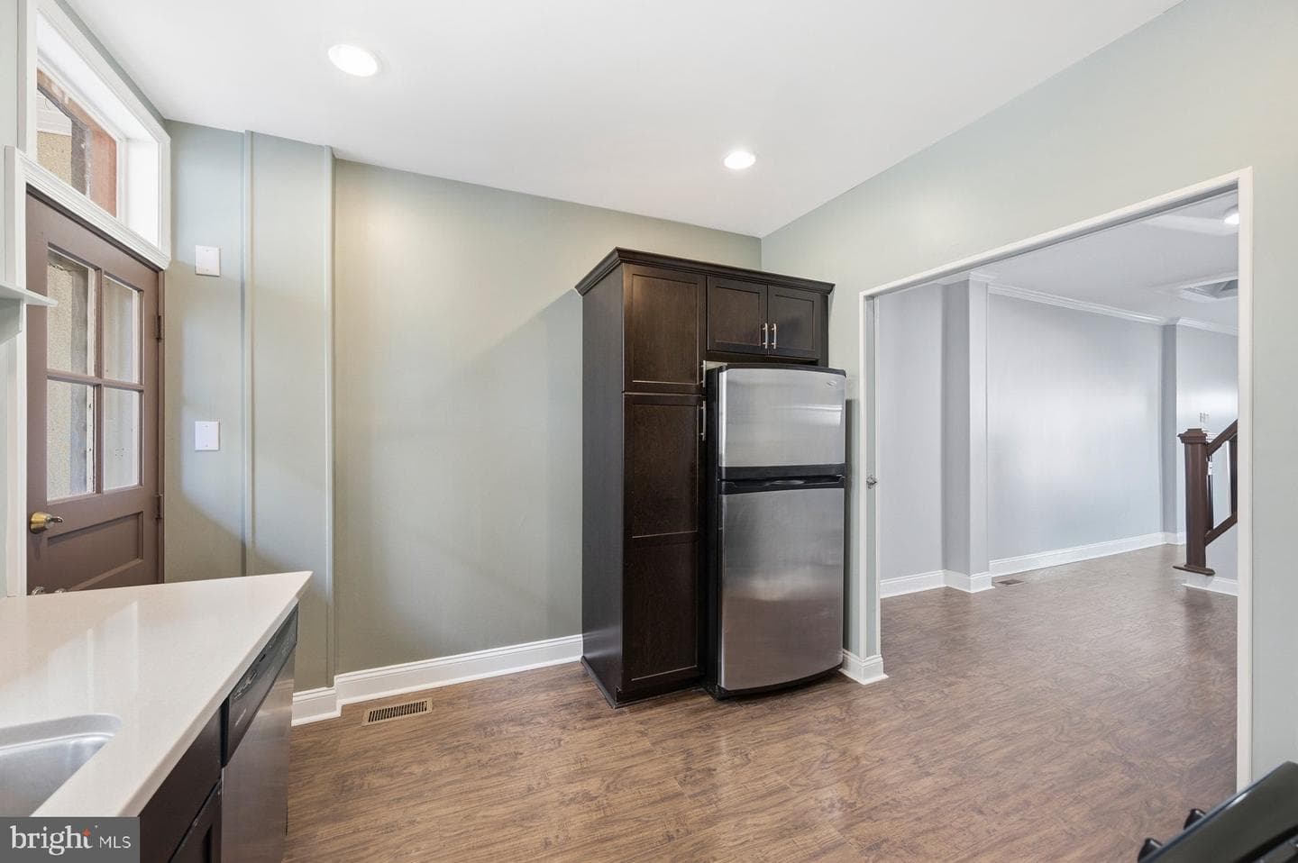 1425 E Clement Street photo 18