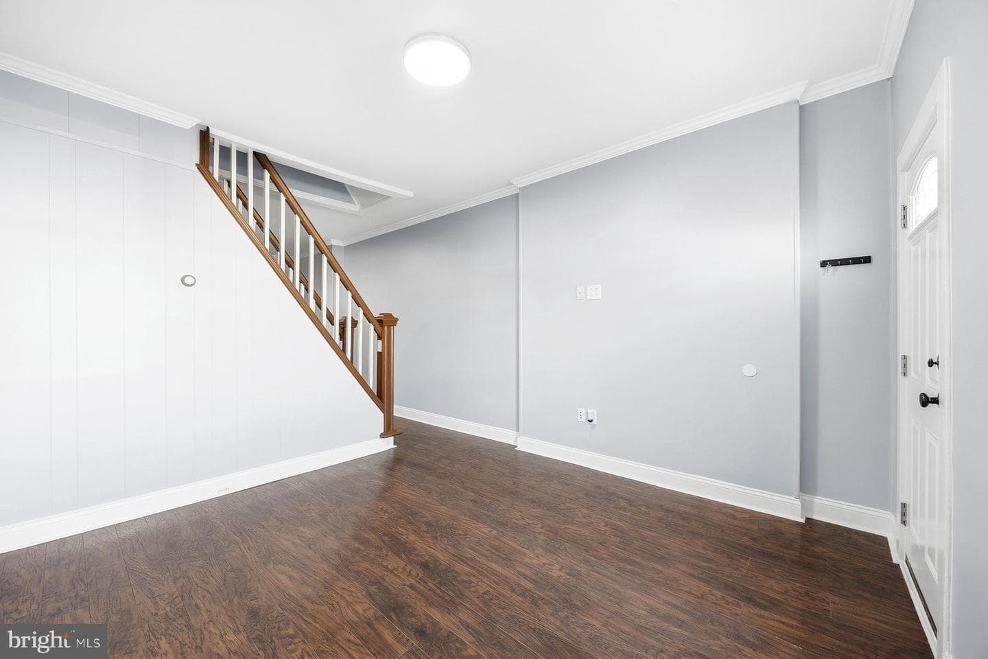 1425 E Clement Street photo 2