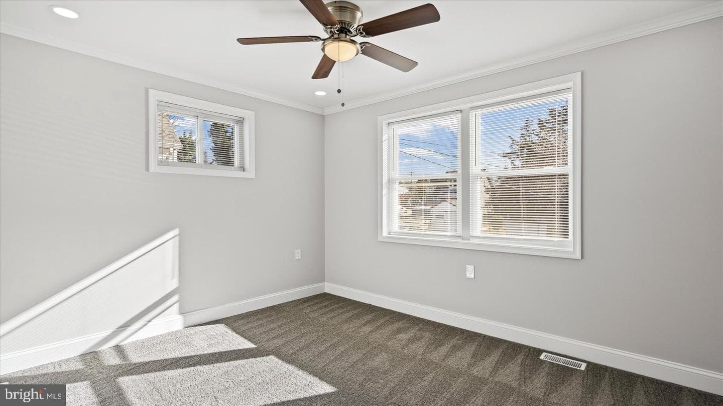 5304 Wabash Avenue photo 21