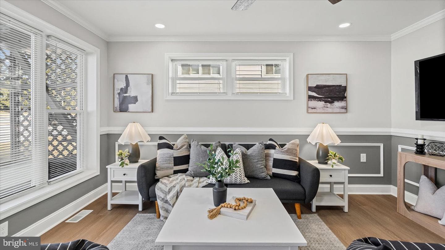 5304 Wabash Avenue photo 4