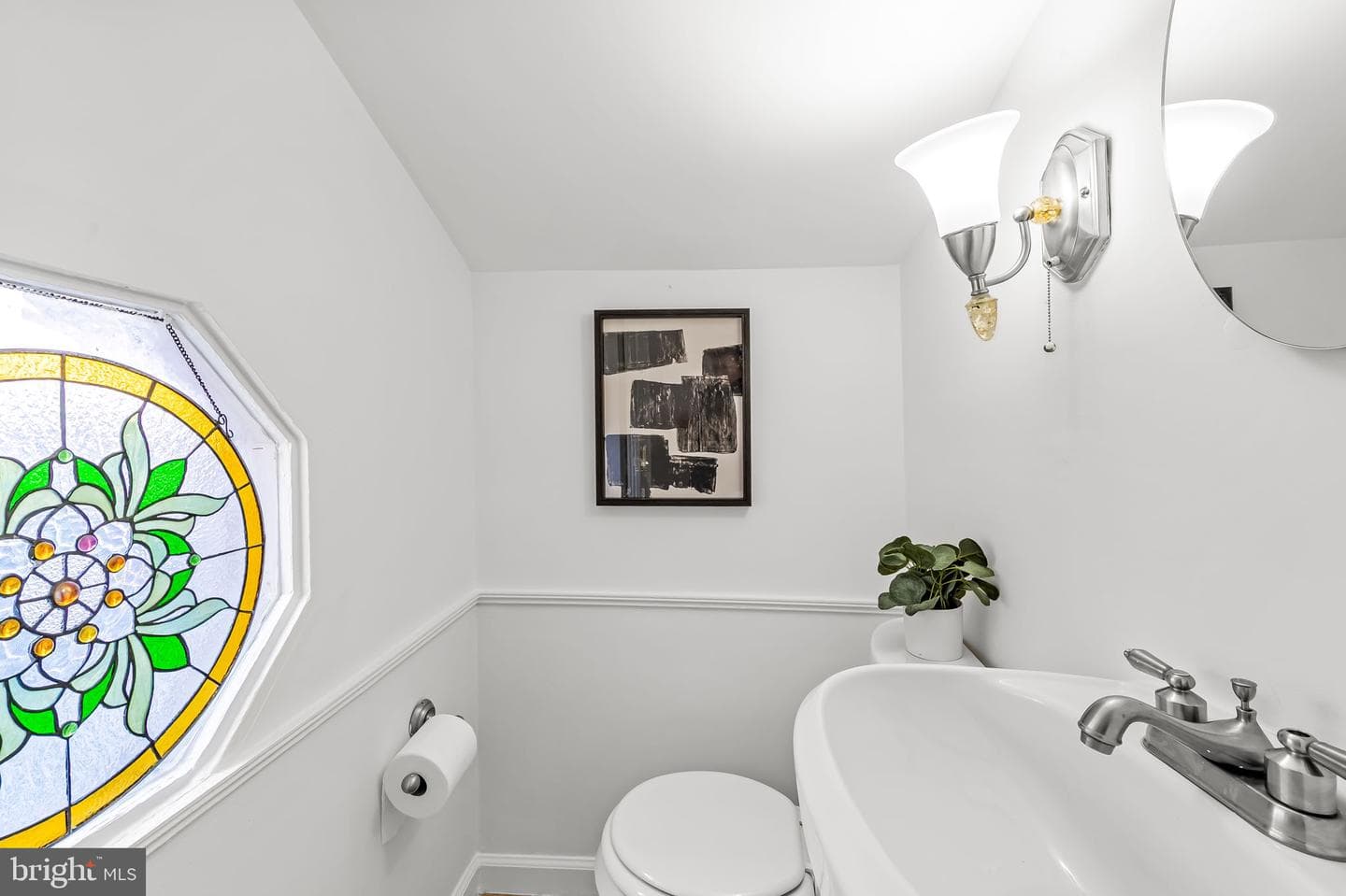 2234 Fleet Street photo 20