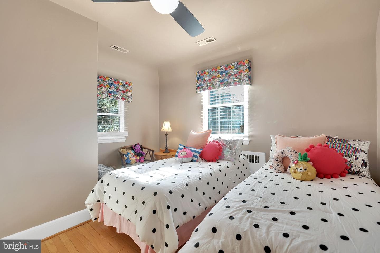 810 E Belvedere Avenue E photo 23