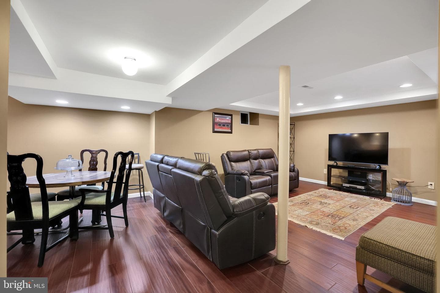 810 E Belvedere Avenue E photo 24