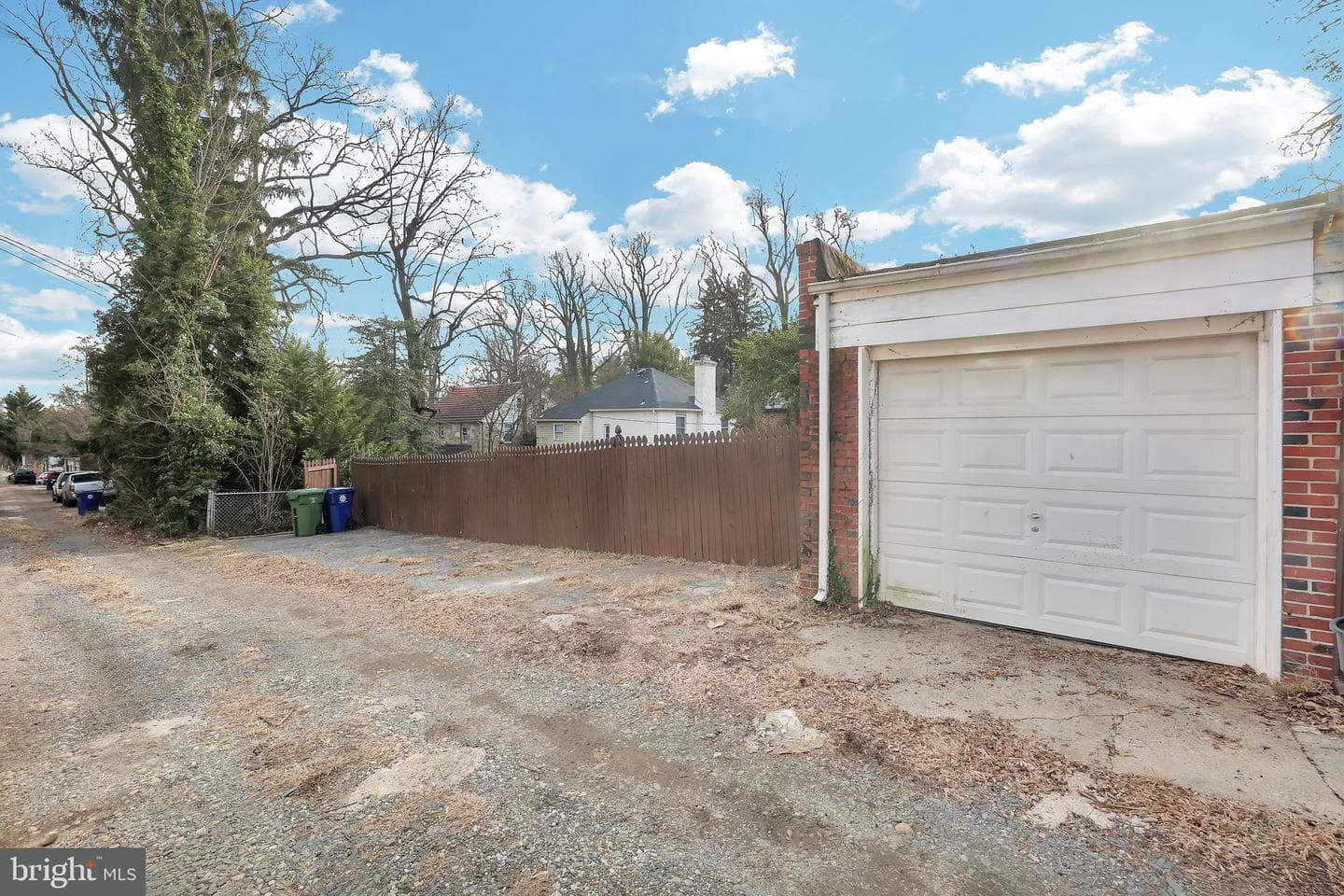 810 E Belvedere Avenue E photo 36
