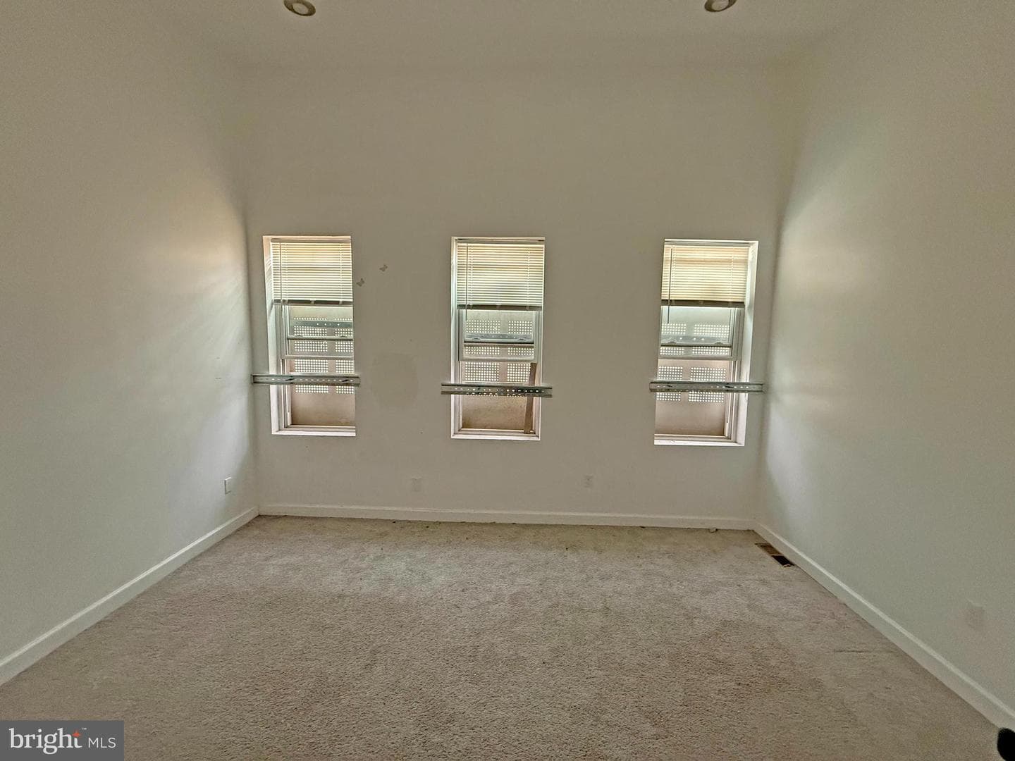721 W Lafayette Avenue photo 20
