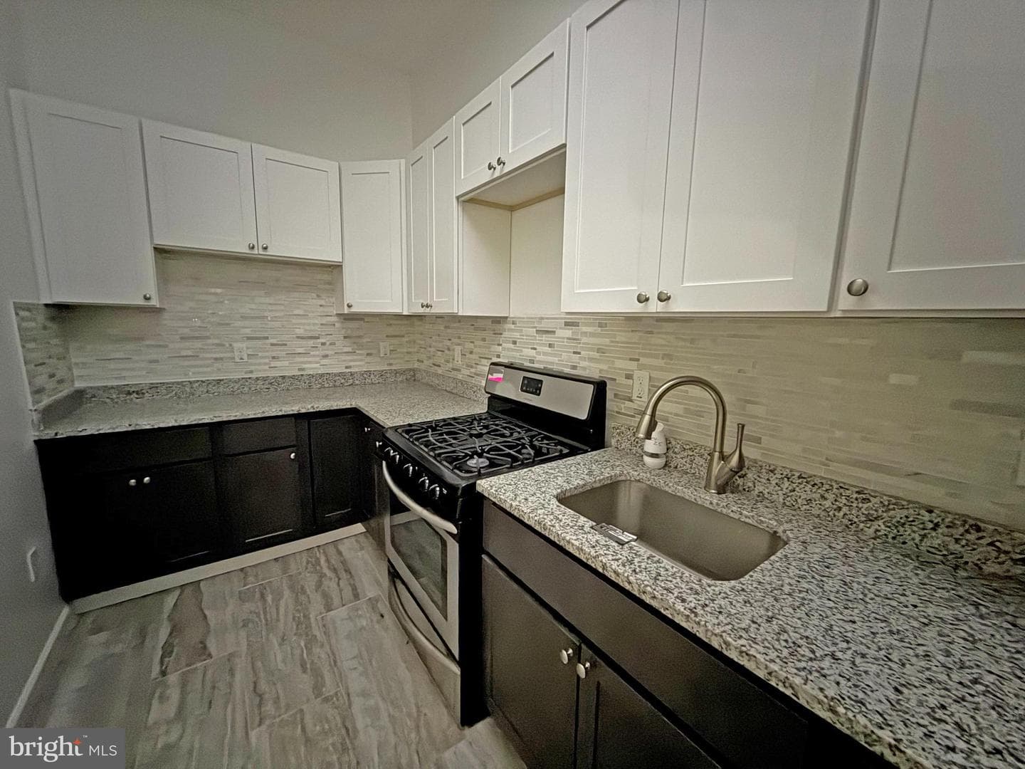 721 W Lafayette Avenue photo 4