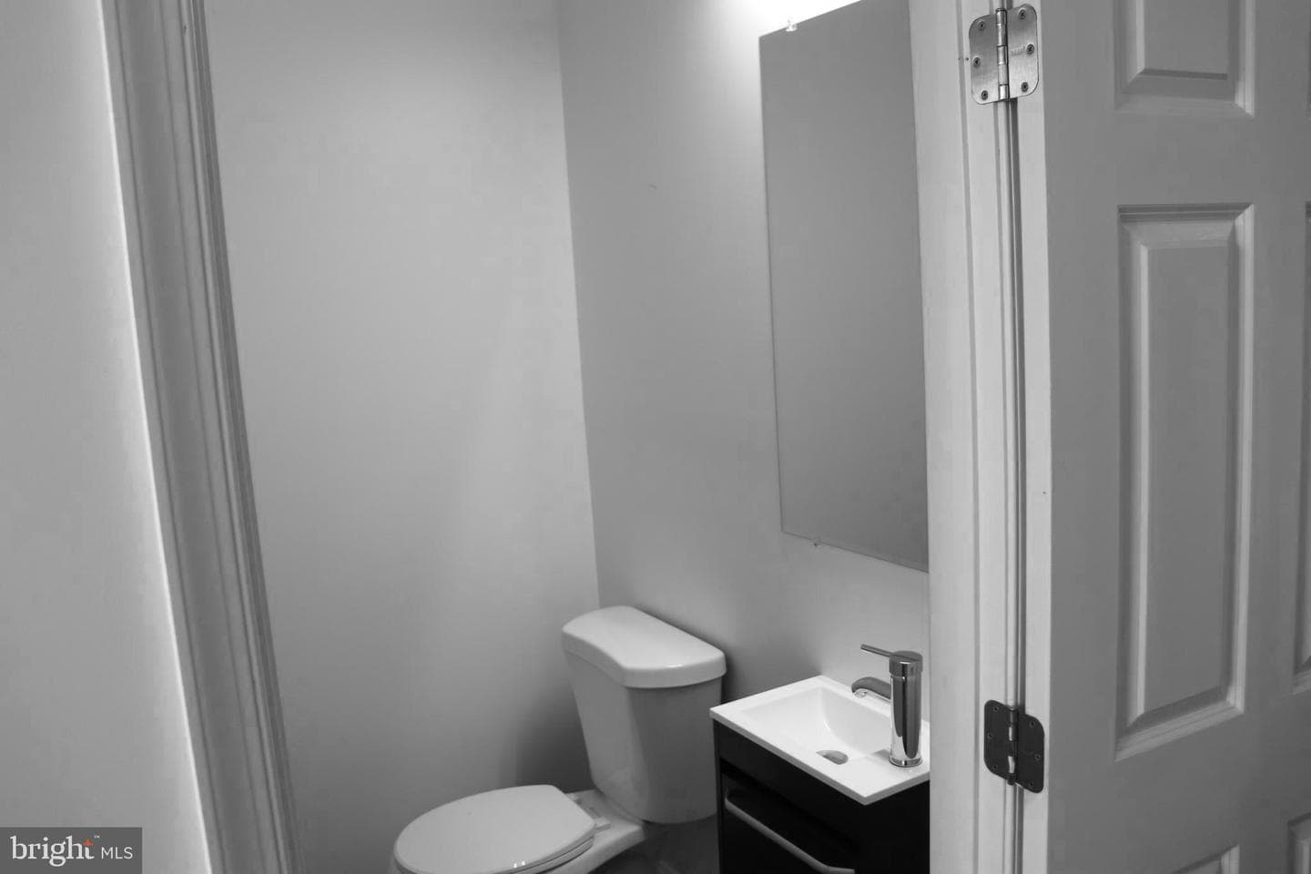 1710 Light Street photo 26