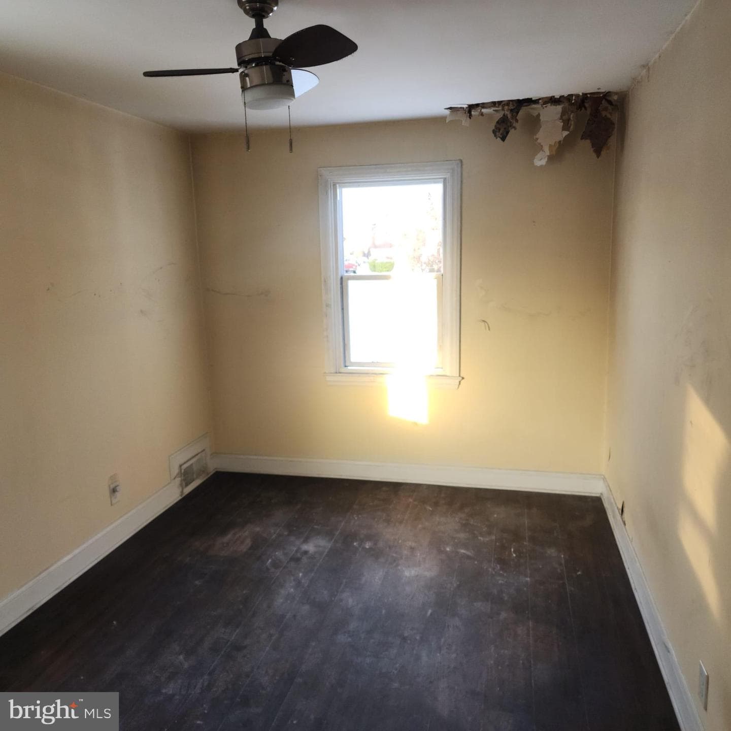 3800 Fernhill Avenue photo 14