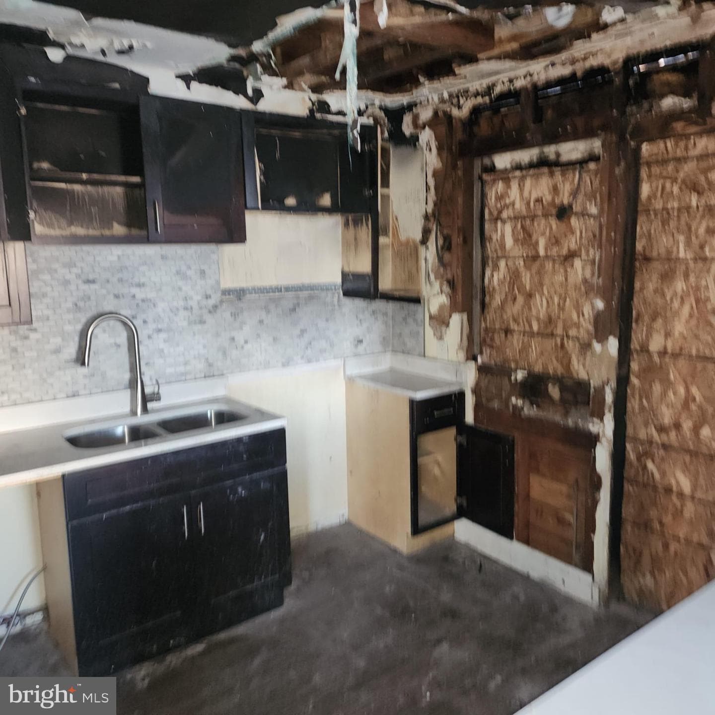 3800 Fernhill Avenue photo 6