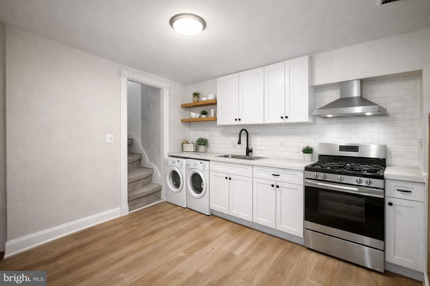 2535 Boyd Street photo 4