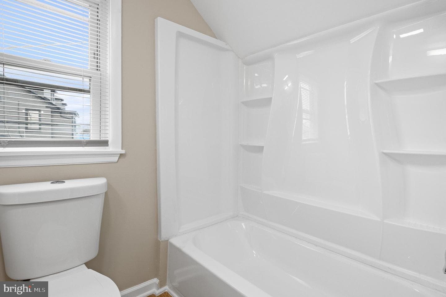 4206 Furley Avenue photo 40