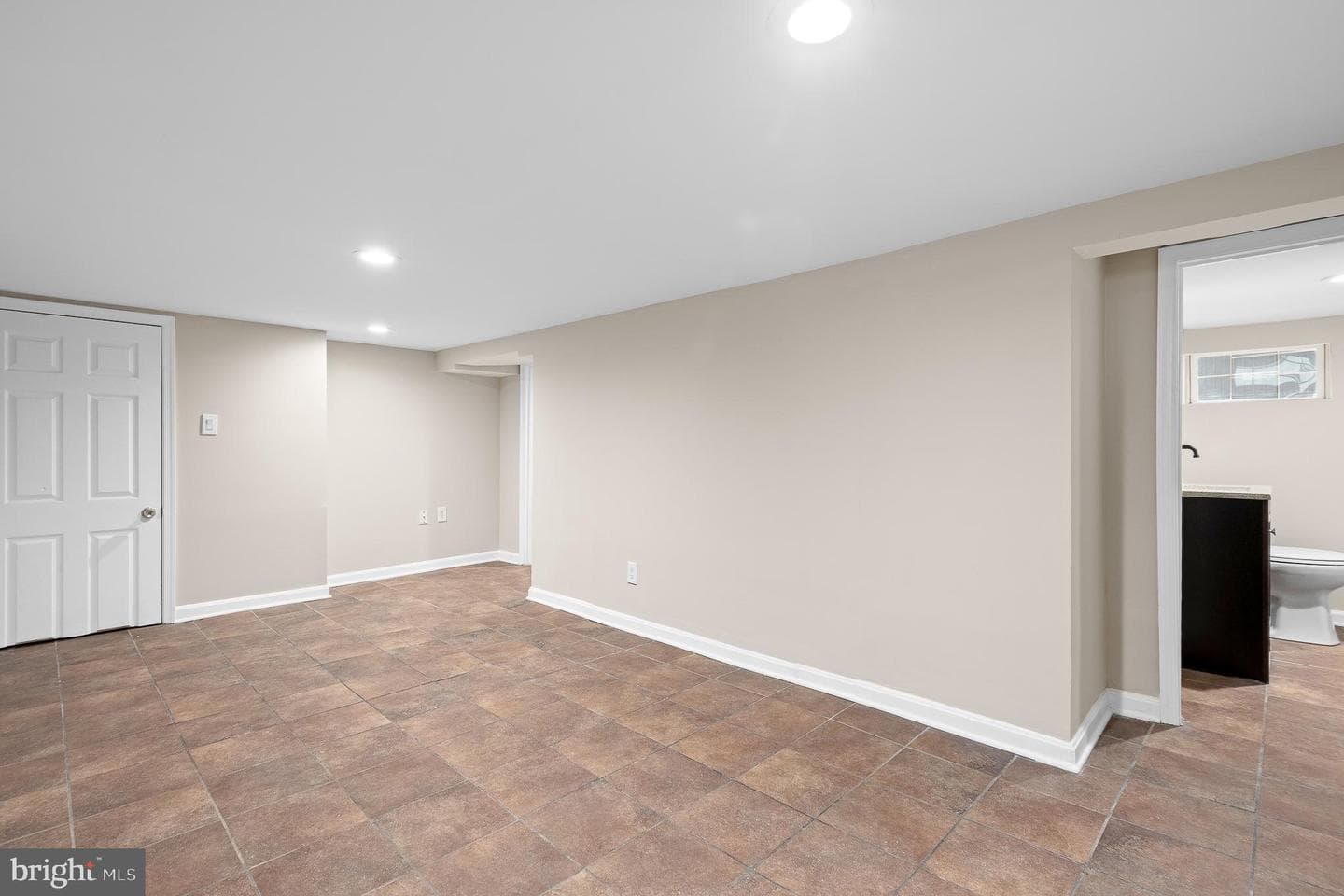 4206 Furley Avenue photo 58