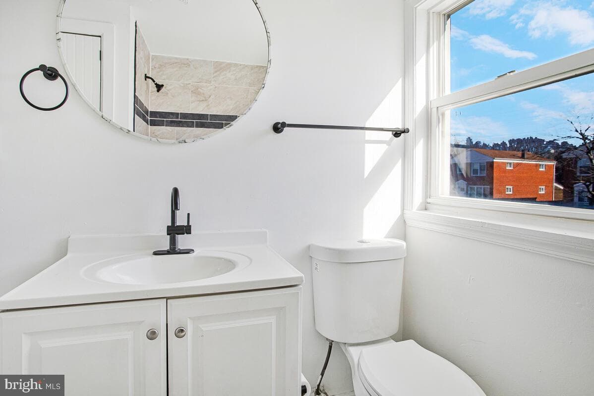 5528 Whitby Road photo 21