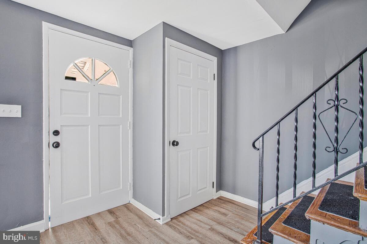 5528 Whitby Road photo 7