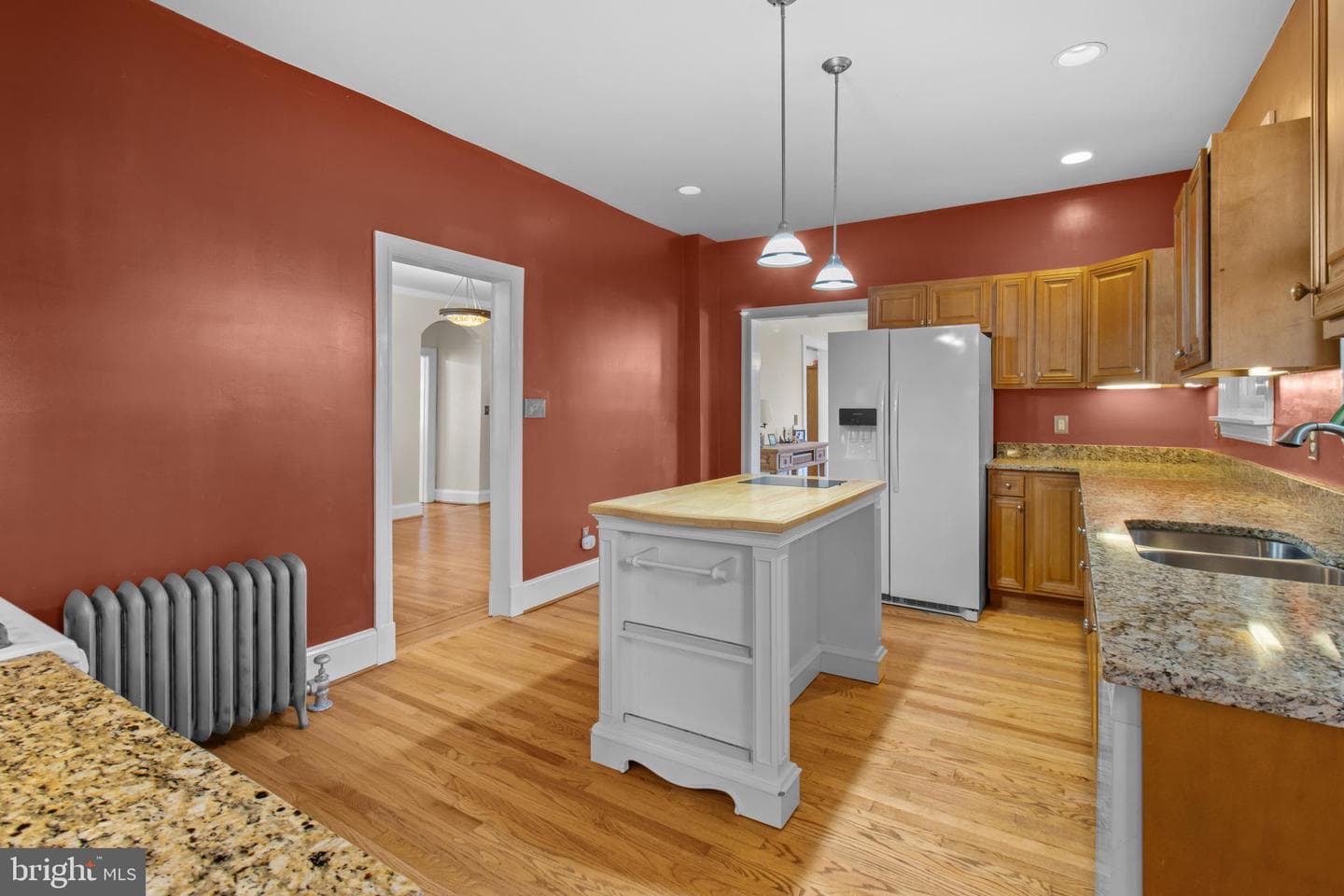 2802 Manhattan Avenue photo 20