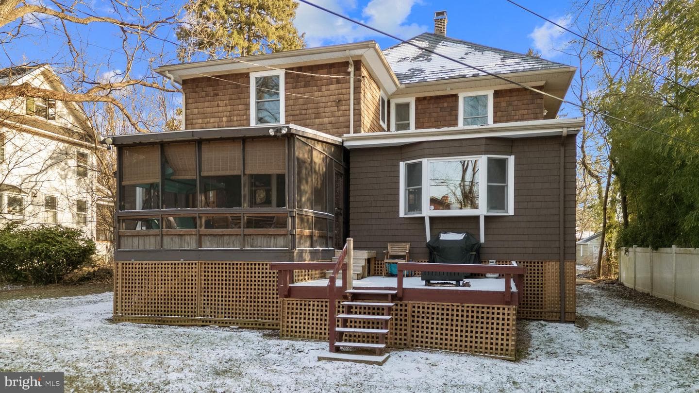2802 Manhattan Avenue photo 36