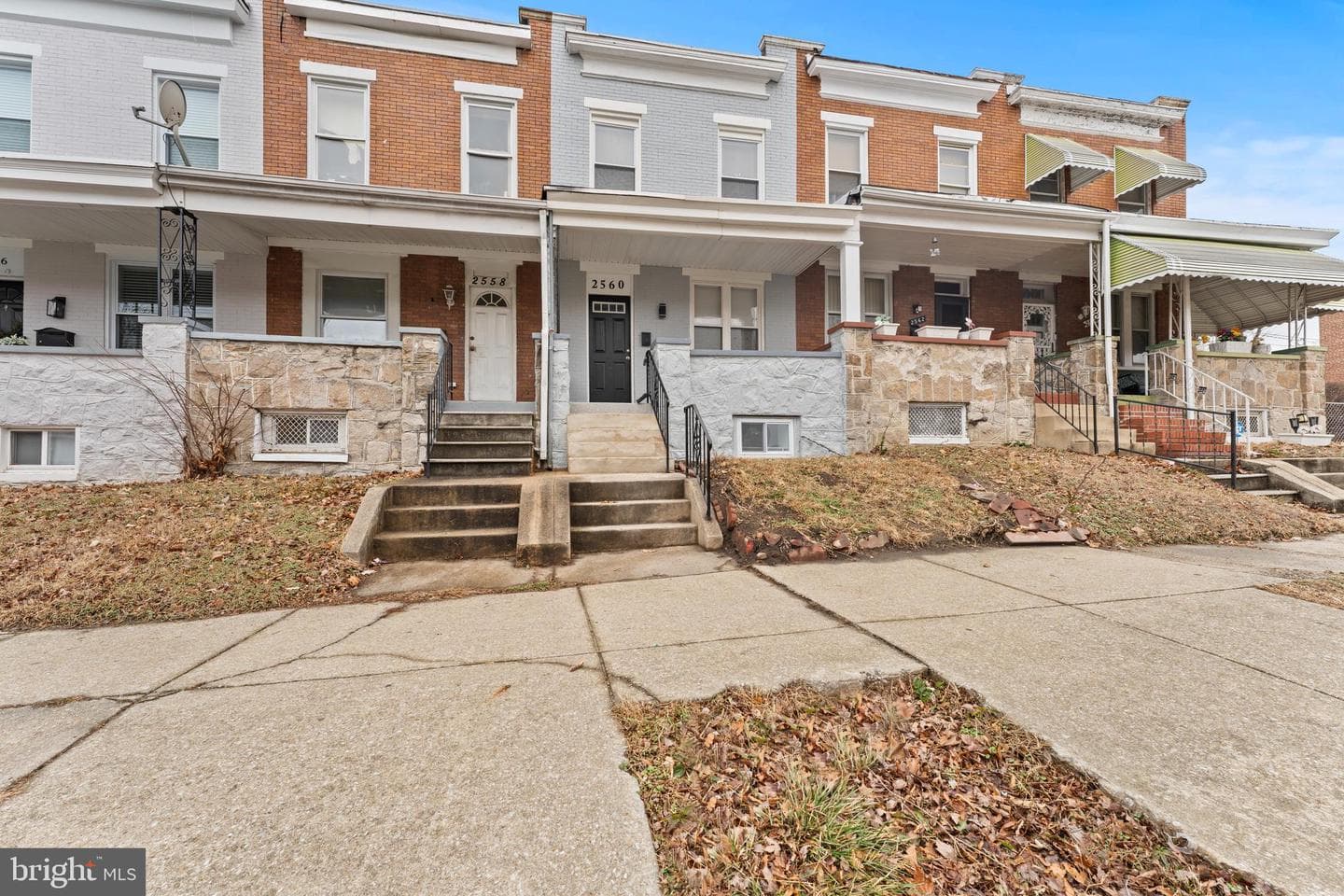 2560 Robb Street photo 5