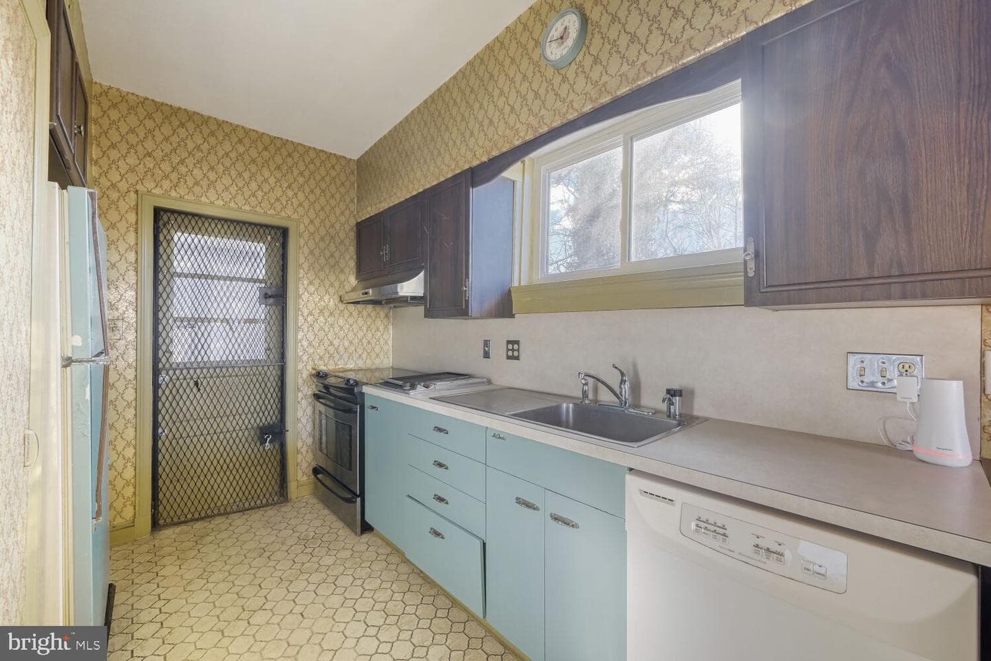 3813 Glen Avenue photo 10