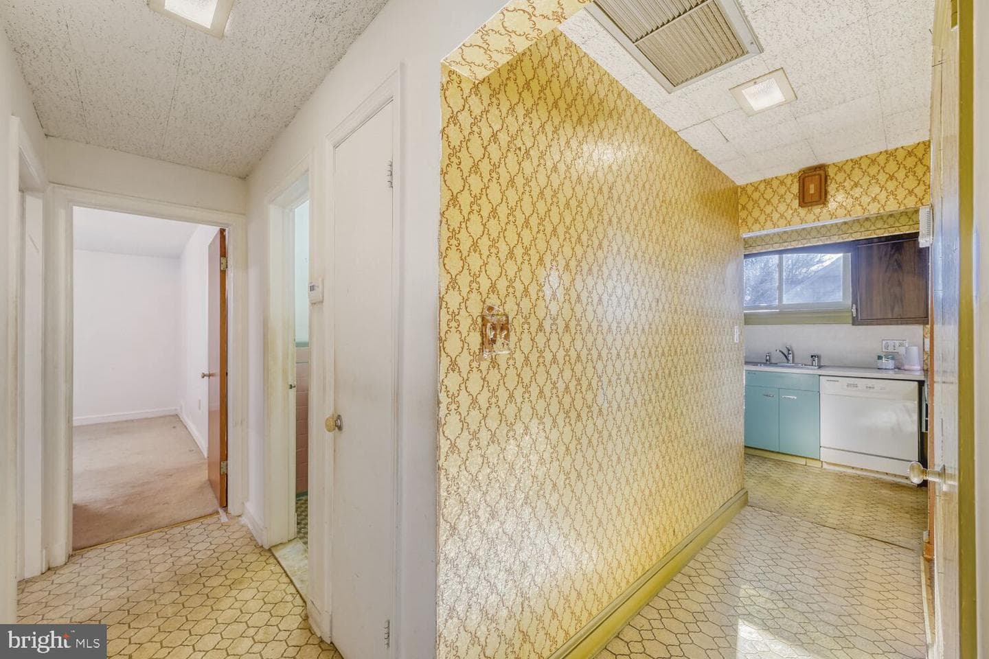 3813 Glen Avenue photo 13