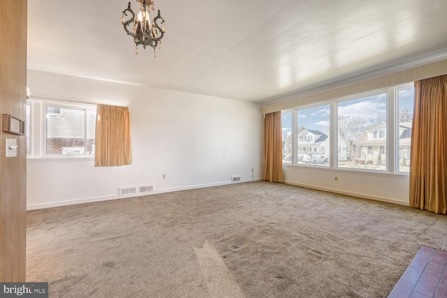3813 Glen Avenue photo 4