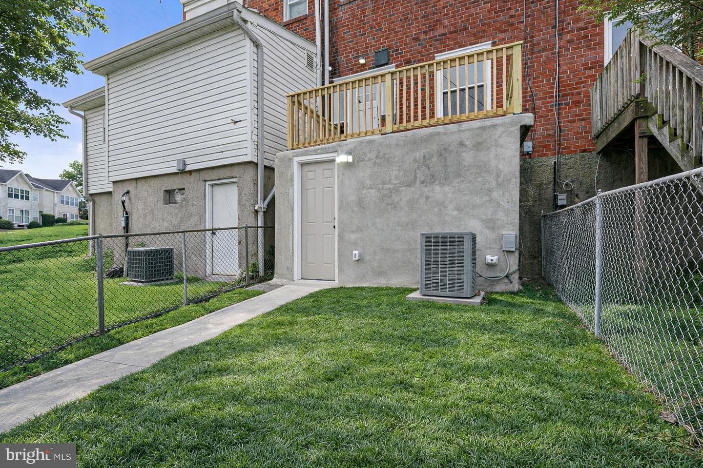 1326 Tompkins Street photo 34