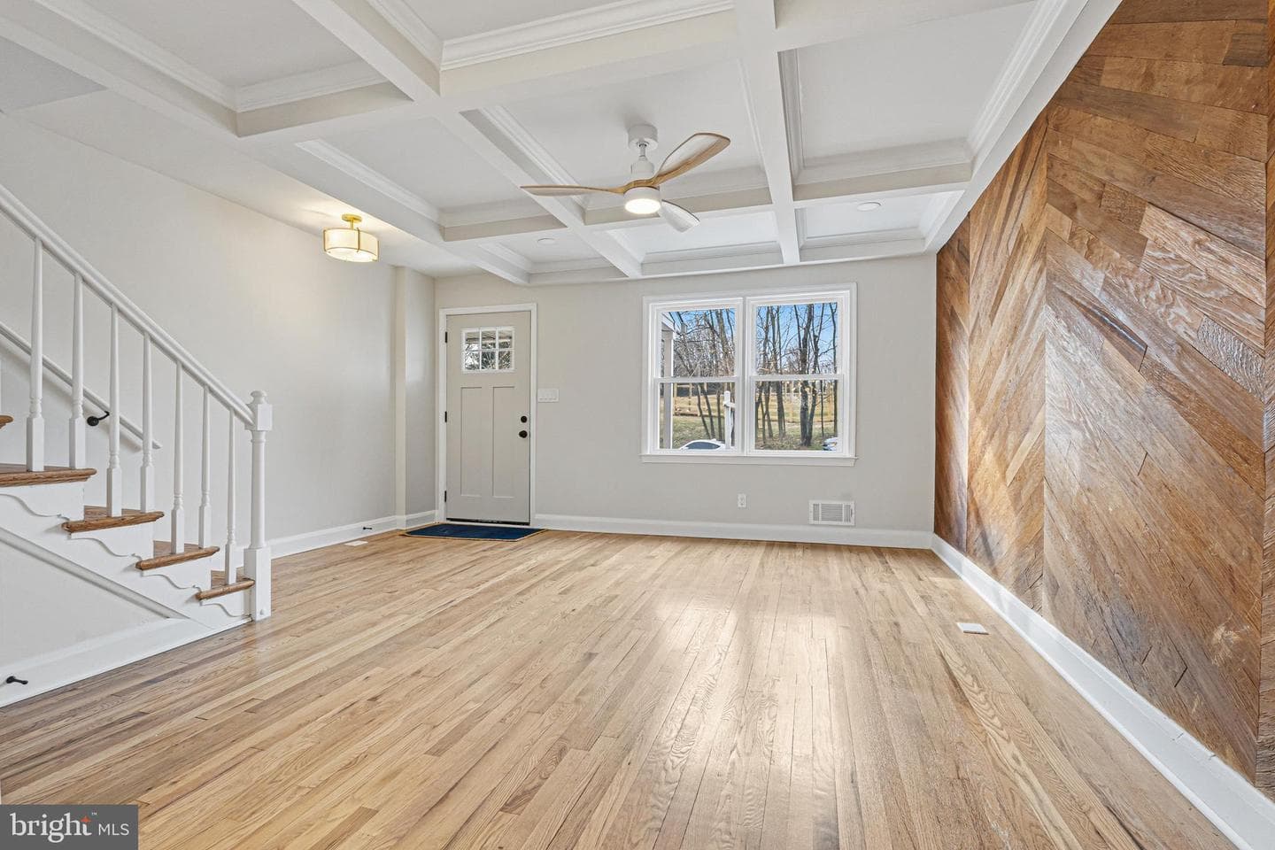 1326 Tompkins Street photo 5