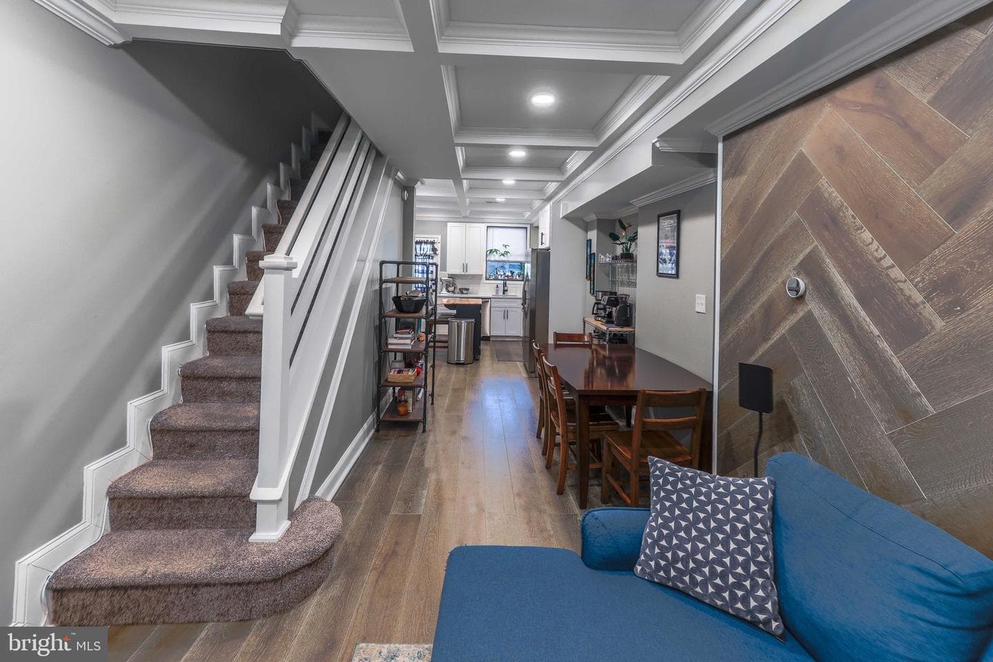 134 N Curley Street photo 10