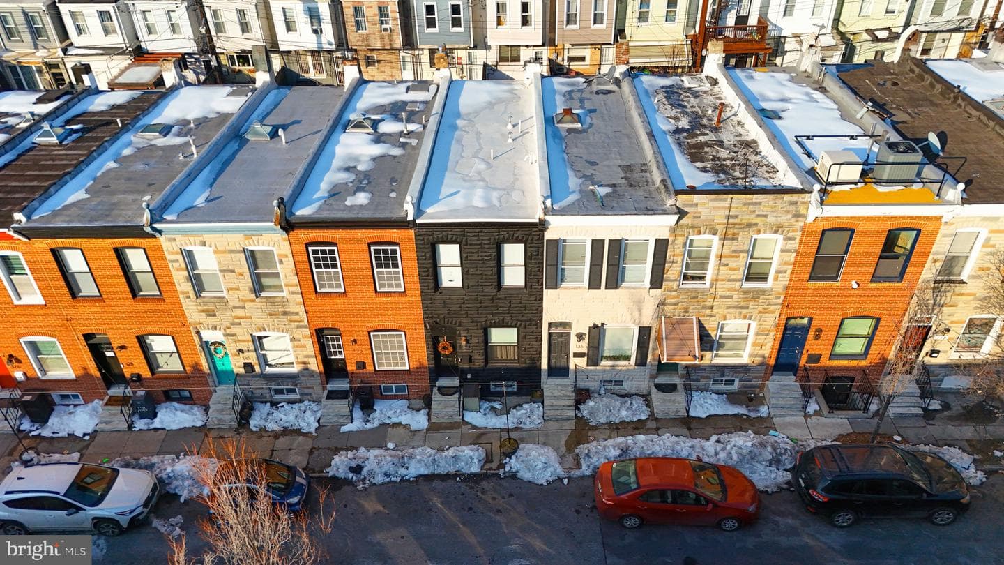 134 N Curley Street photo 3