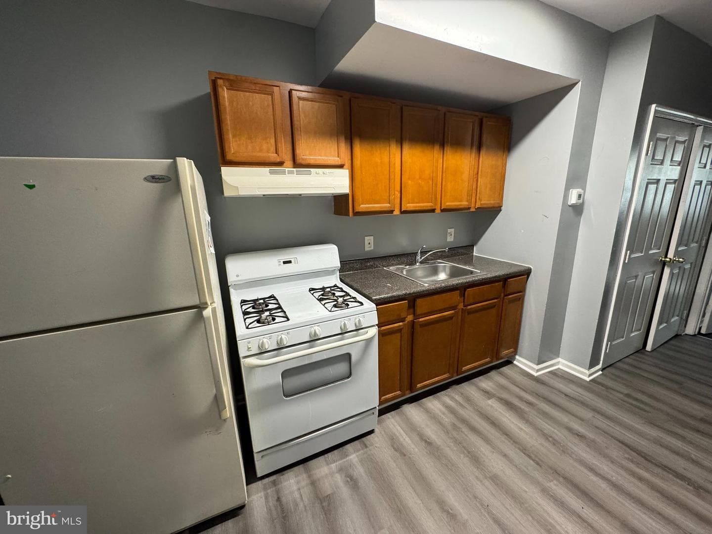1025 N Carrollton Avenue photo 8