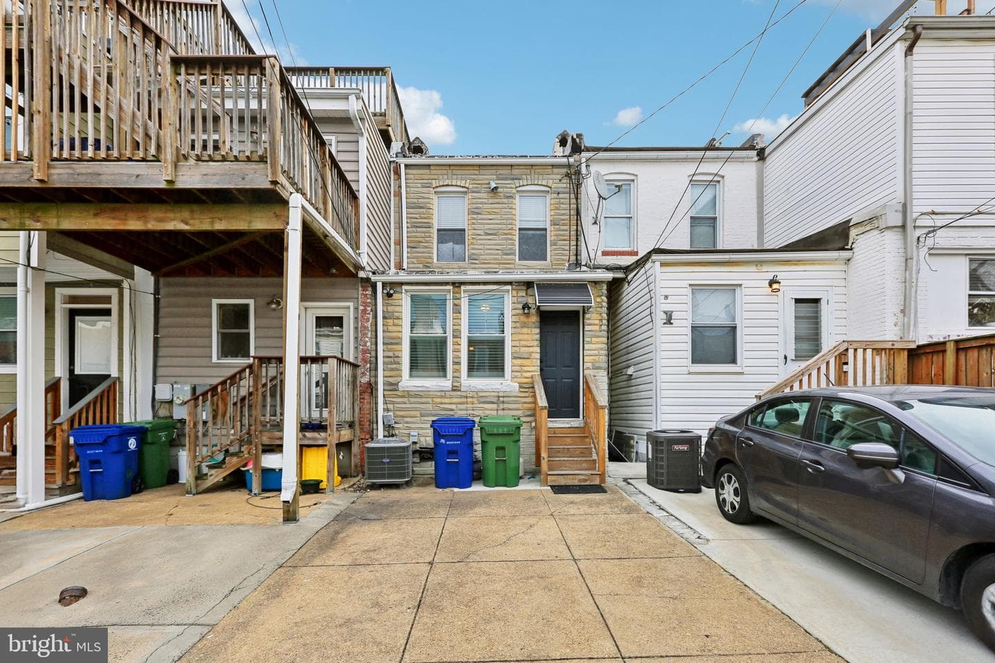 510 S Ellwood Avenue photo 25